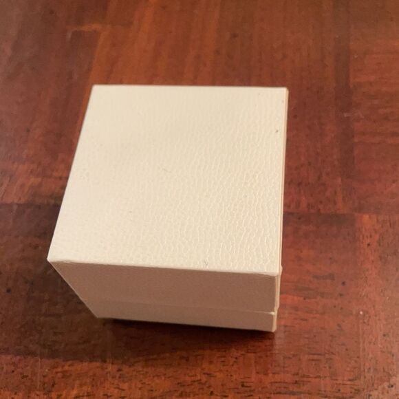 Pandora Jewelry Empty Ring Box - Picture 4 of 7